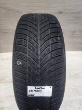 GoodYear Ultragrip Performance 3 235/50/19 103V